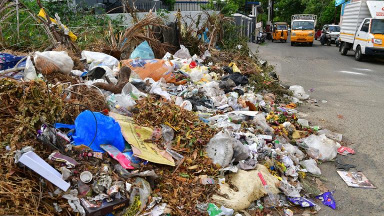 Apa Saja Bahaya Plastik Bagi Lingkungan