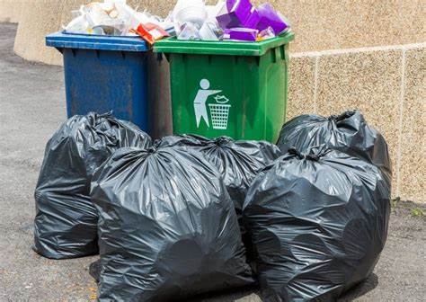 Solusi Agar Sampah Plastik Berkurang, Wajib Coba!