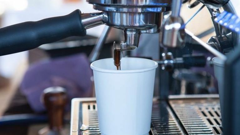 Peralatan Penting untuk Barista