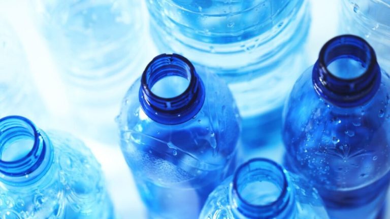 Mikroplastik Ditemukan Di Air Minum, Kok Bisa?