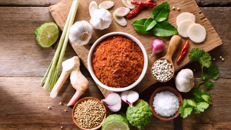 Tips Sukses Usaha Pengaduk Bumbu Dapur Skala Kecil di Rumah
